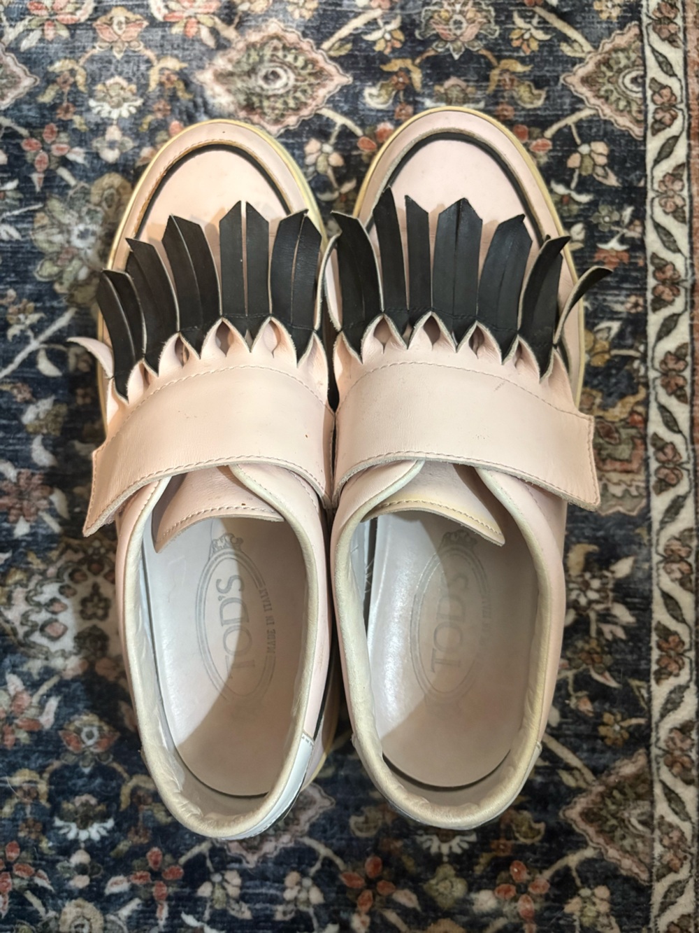 Tod’s Leather Fringe Sneakers Size 8.5/EU 38.5